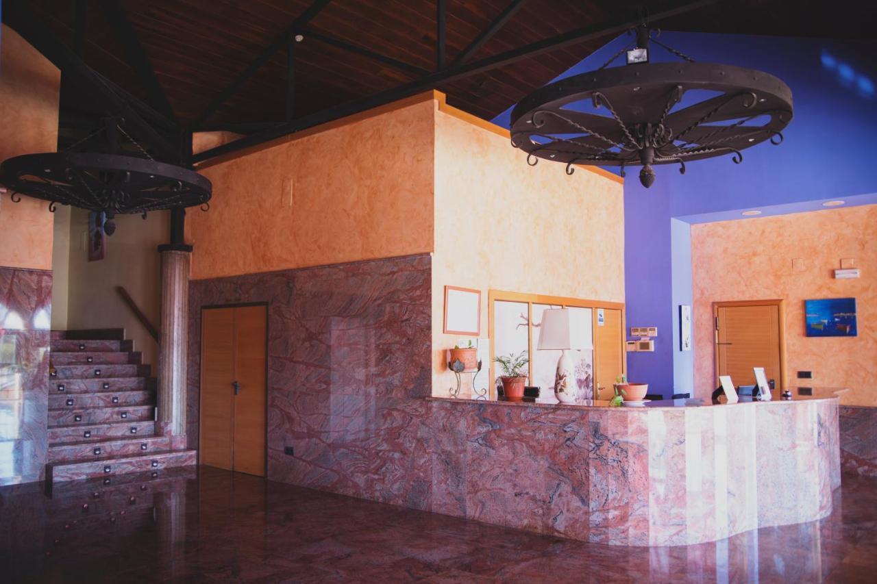 Hotel La Bodega 拉·阿尔穆尼亚·多纳·G 外观 照片
